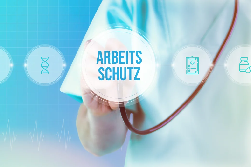 Eine Person mit Stethoskop steht zwischen Gesundheitssymbolen und horcht den “Arbeitsschutz” ab