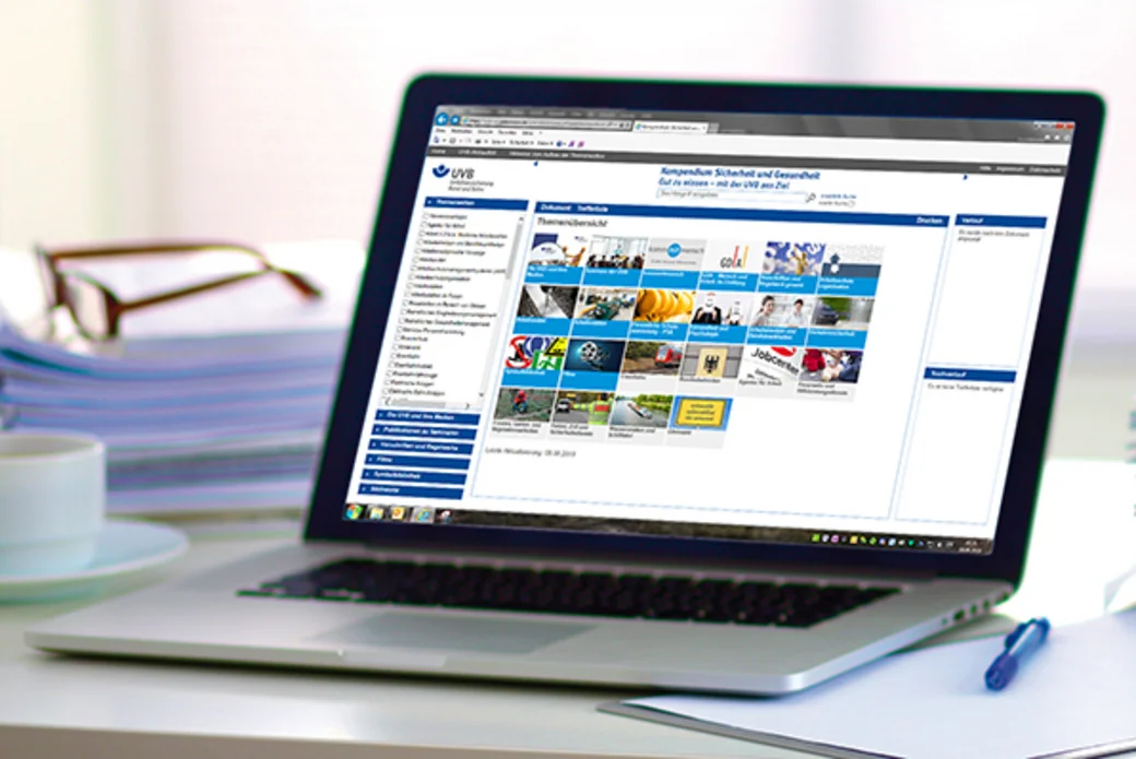 Kompendium ist auf einem Notebookbildschirm zu sehen