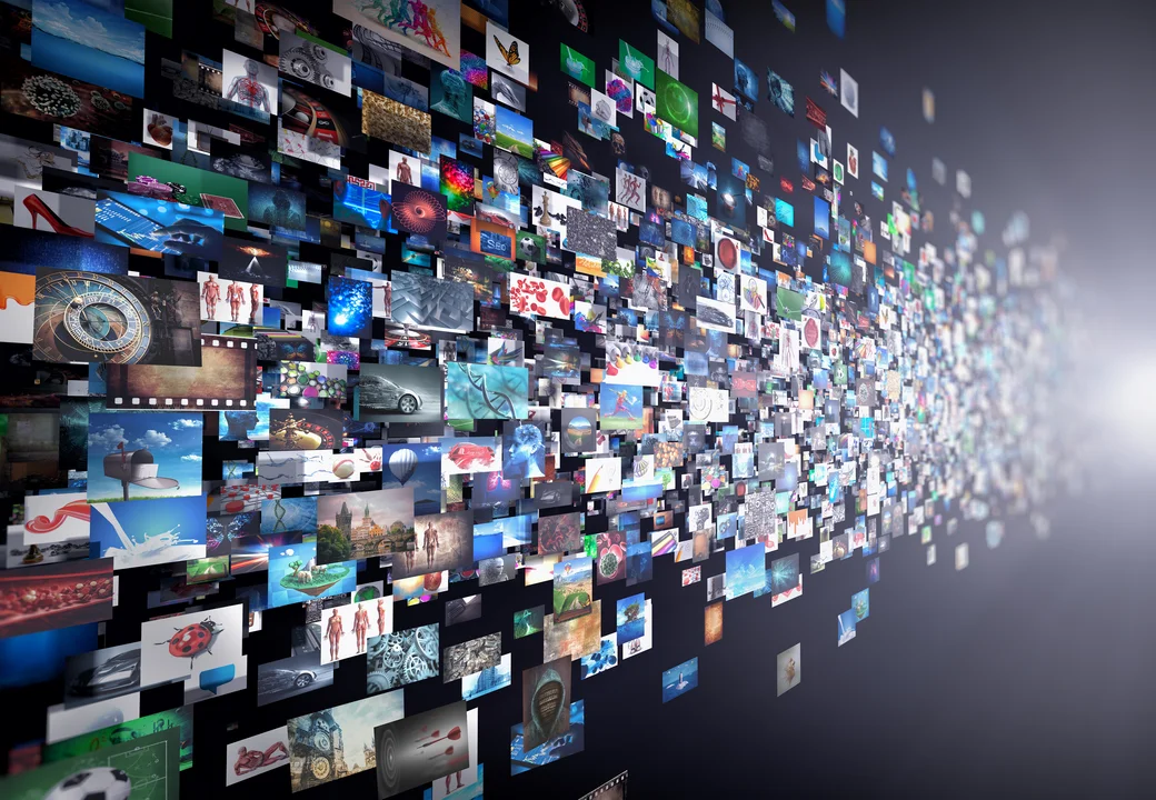 Ein Streaming von Medien dargestellt durch einen Bilder-Fluss